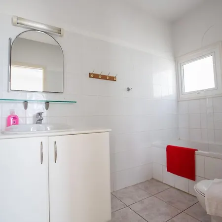 וילה Lefko Sunshine - Lovely 4 Bedroom With Pool פרוטאראס