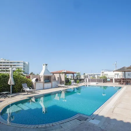 Lefko Sunshine - Lovely 4 Bedroom With Pool Villa