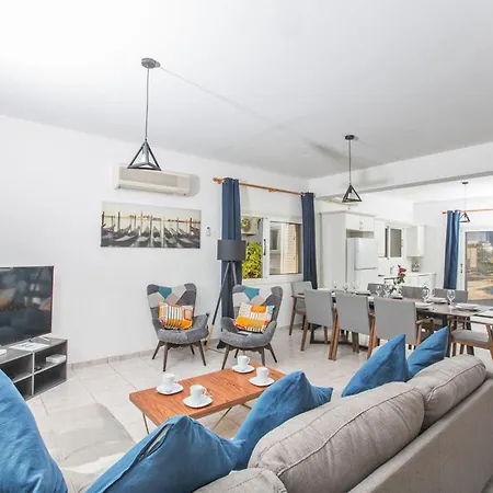 فيلة Lefko Sunshine - Lovely 4 Bedroom With Pool - 2 Minute Walk To Fig Tree Bay بروتاراس